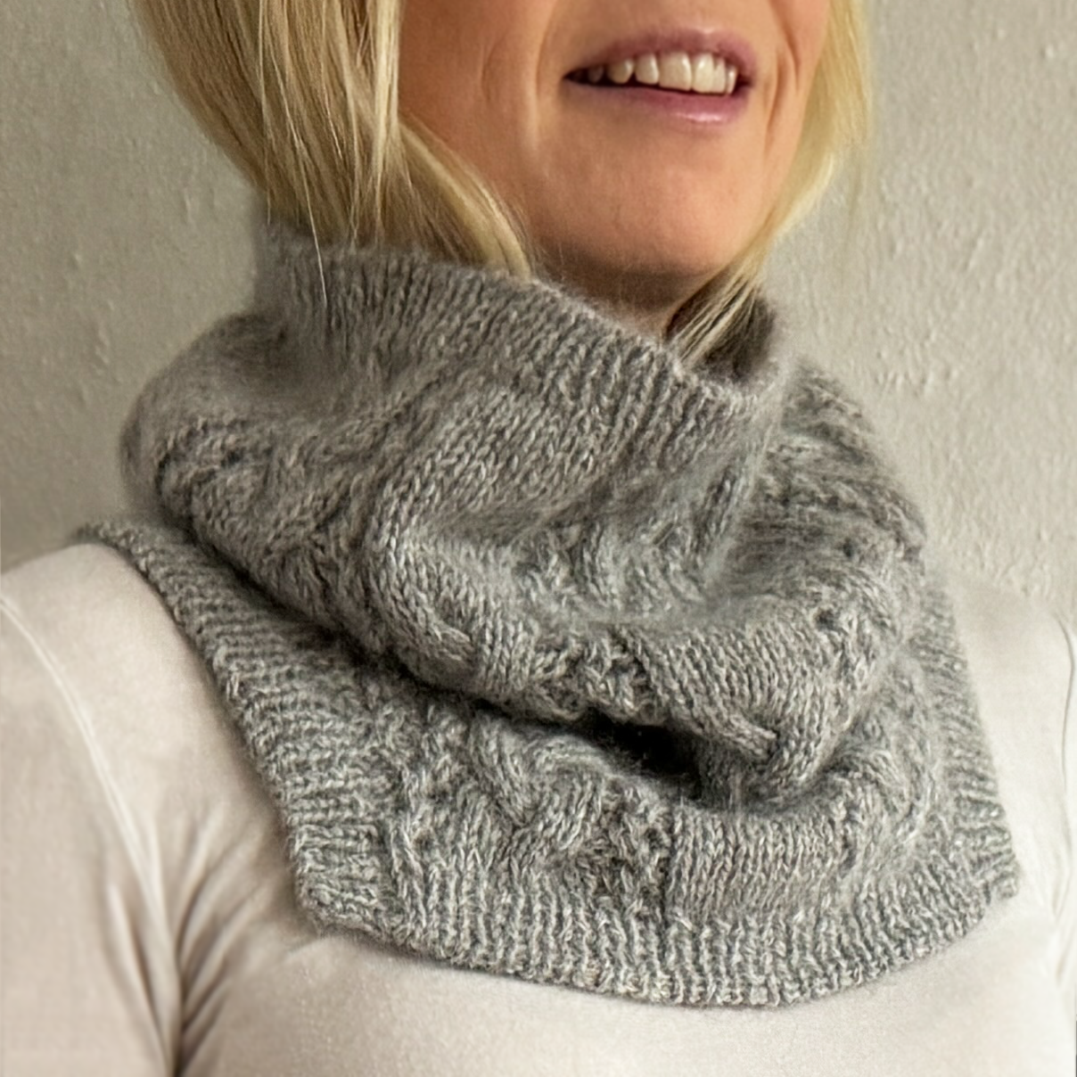 Lacy Braid Cowl